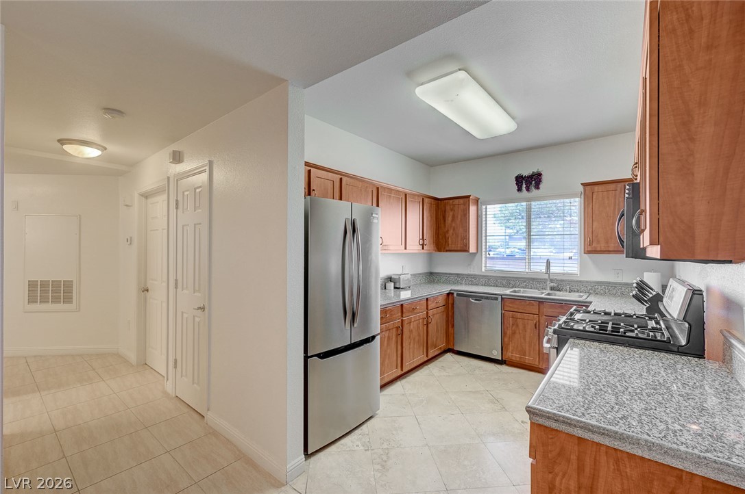 Photo 18 of 39, 5250 S Rainbow Boulevard #1048