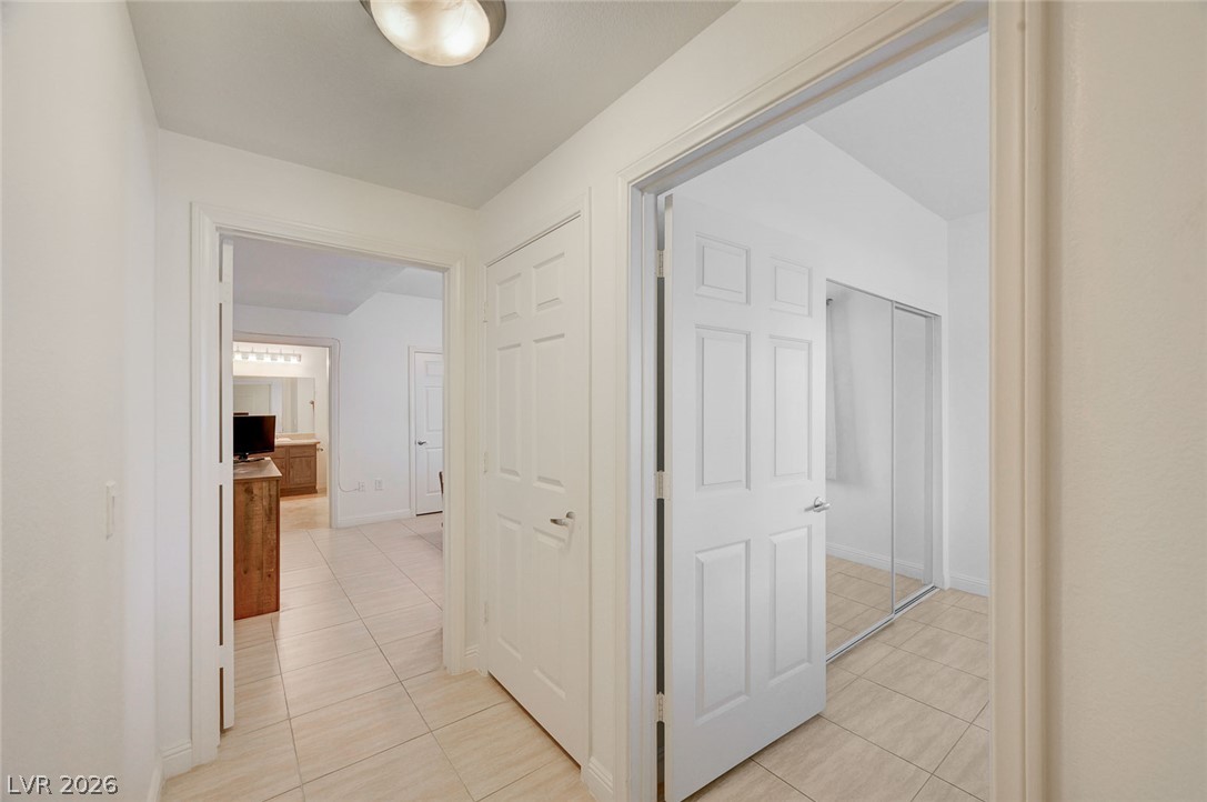 Photo 23 of 39, 5250 S Rainbow Boulevard #1048