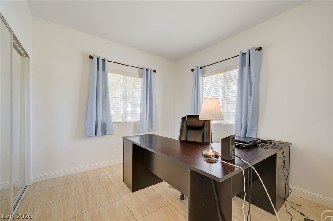 Photo 31 of 39, 5250 S Rainbow Boulevard #1048