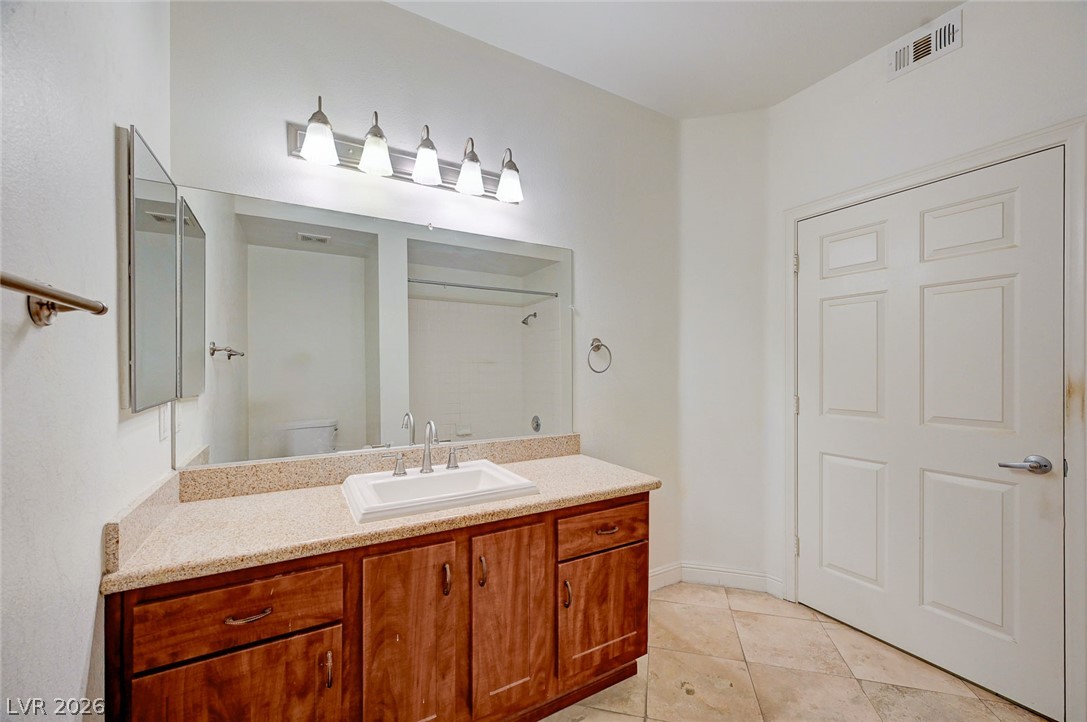 Photo 34 of 39, 5250 S Rainbow Boulevard #1048