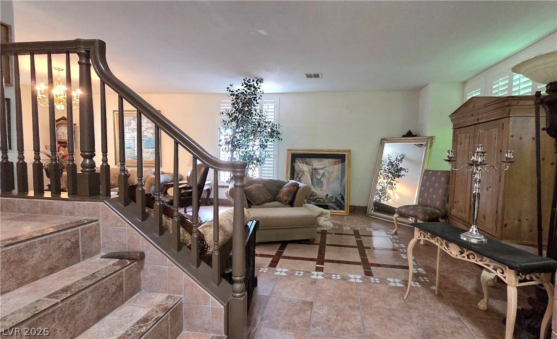 Photo 5 of 884 E Robindale Road