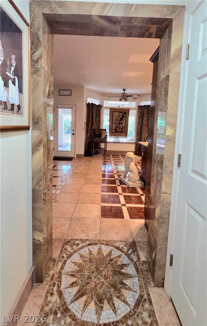 Photo 11 of 49, 884 E Robindale Road