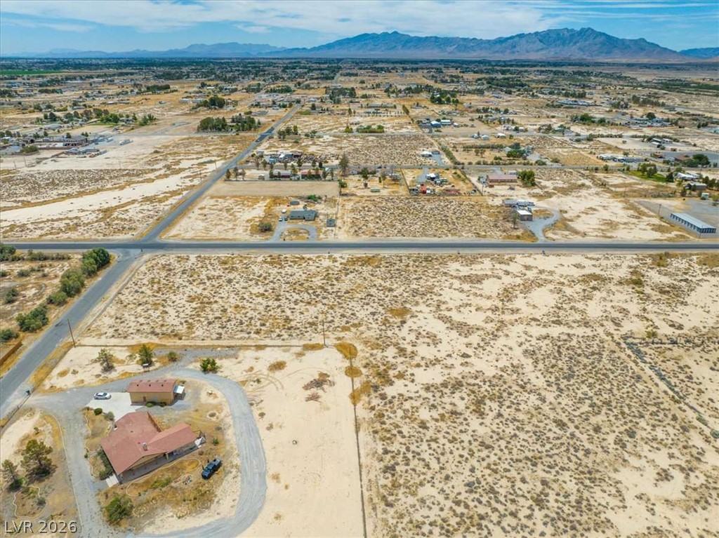 Photo 4 of 2560 W Bell Vista Avenue