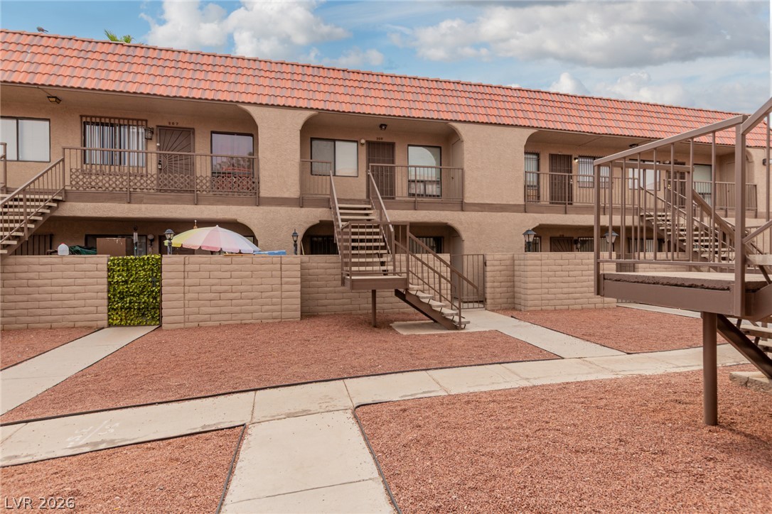 4300 N Lamont Street #209, Las Vegas 89115