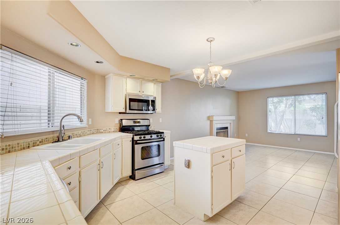 Photo 19 of 49, 8208 Renfrew Drive