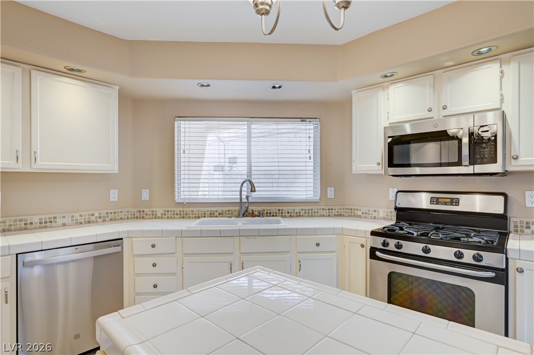 Photo 20 of 49, 8208 Renfrew Drive