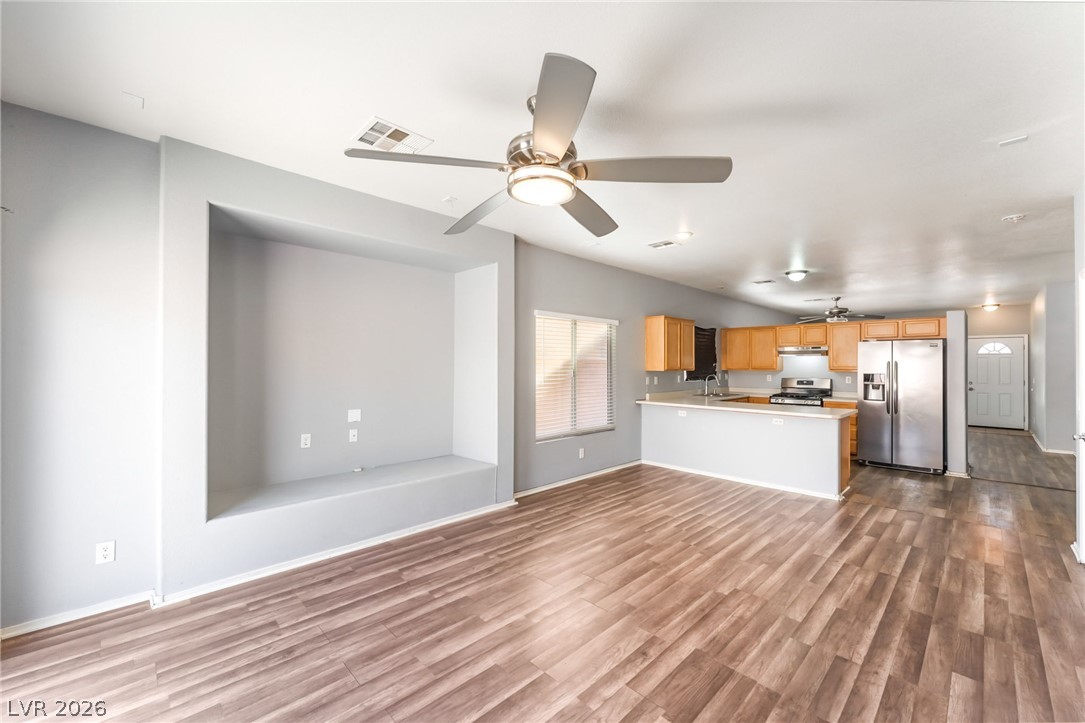 Photo 15 of 41, 6249 Highland Gardens Drive