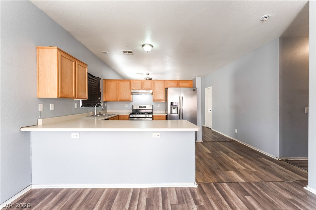 Photo 16 of 41, 6249 Highland Gardens Drive
