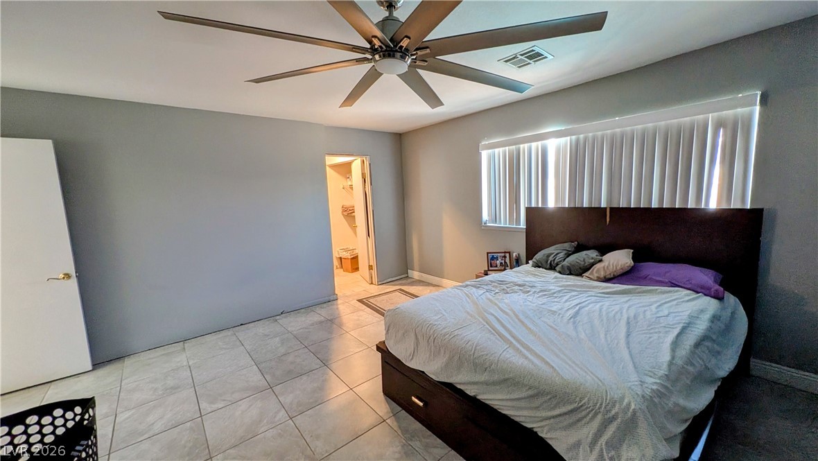 Photo 6 of 13, 3204 Lindell Road