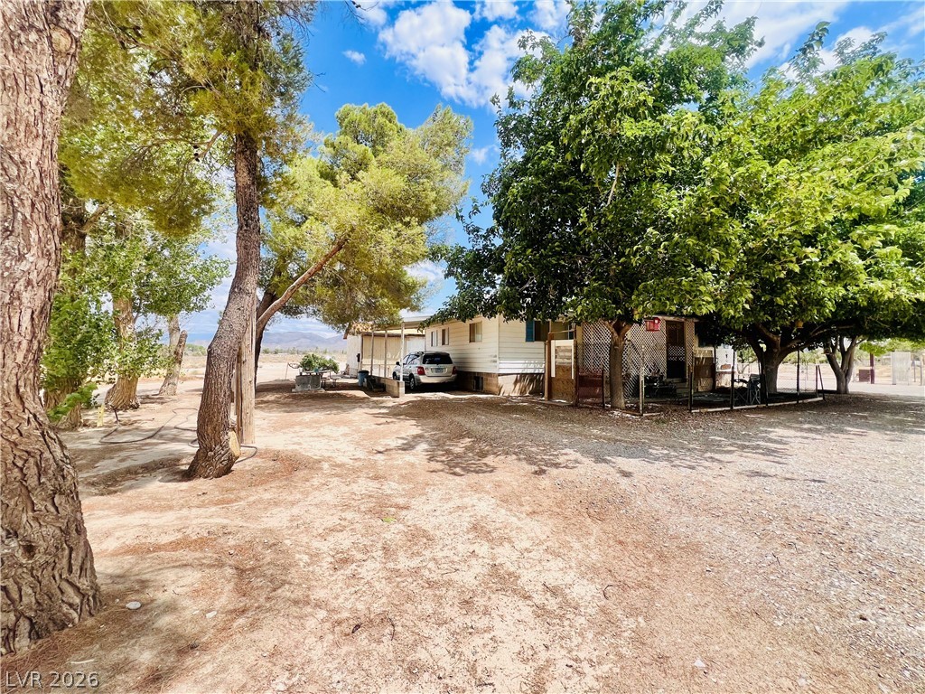 Photo 3 of 300 E Quartz Avenue