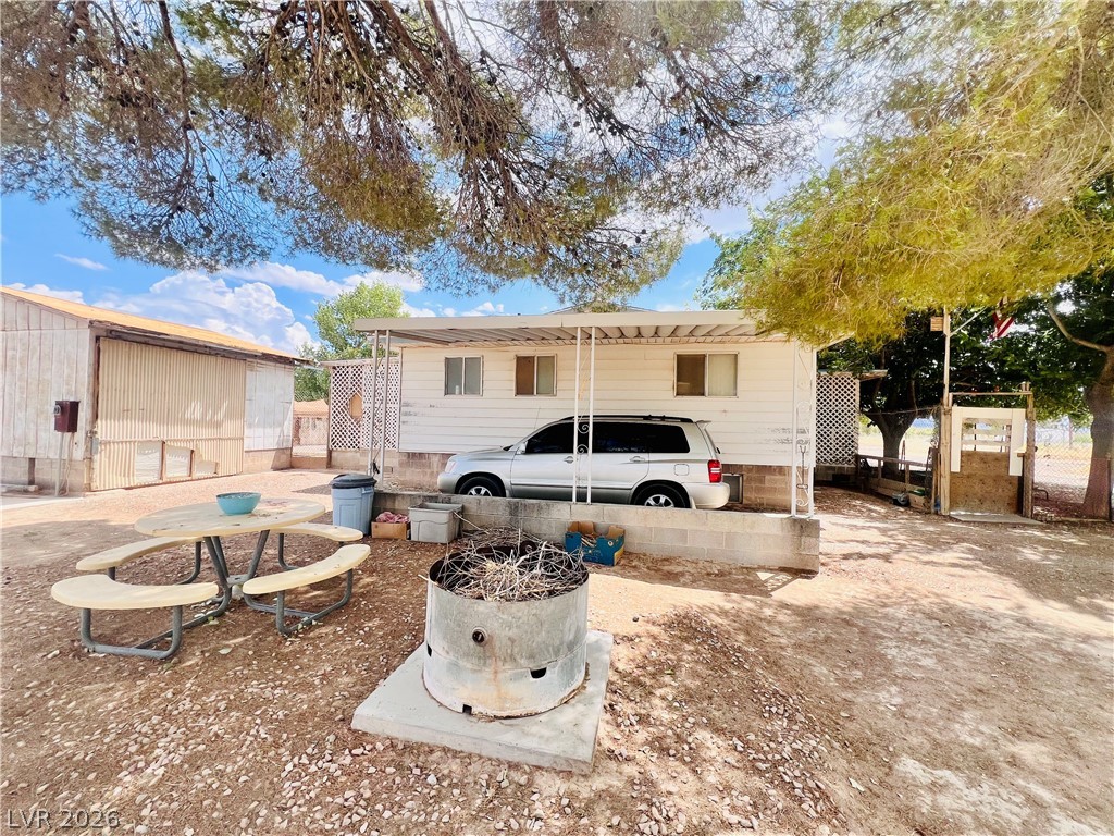 Photo 4 of 300 E Quartz Avenue