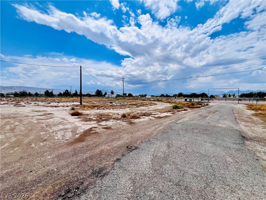 Photo 9 of 17, 300 E Quartz Avenue