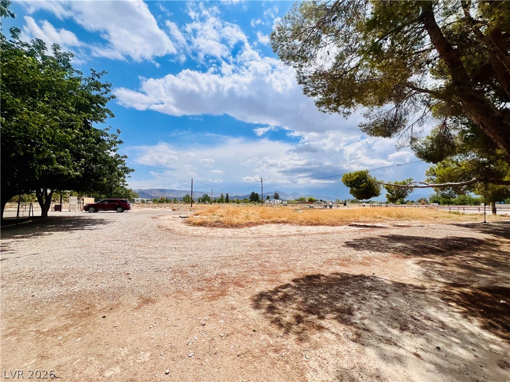 Photo 12 of 17, 300 E Quartz Avenue