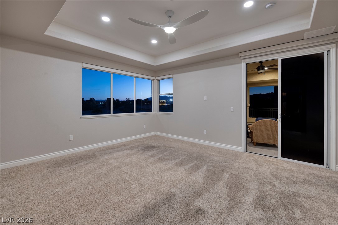 Photo 19 of 39, 9219 Tesoras Drive #302
