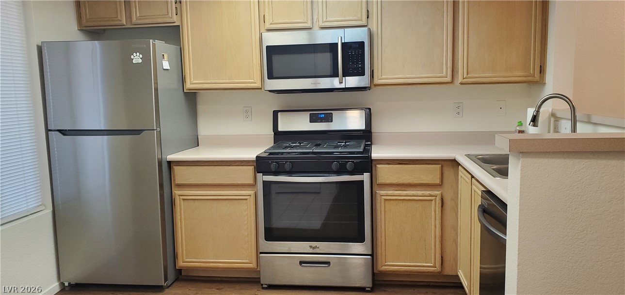 Photo 4 of 8070 W Russell Road #1123
