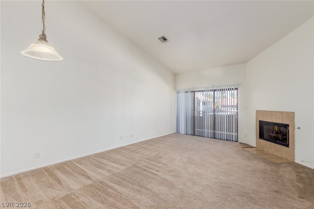 Photo 6 of 18, 5072 S Rainbow Boulevard #205