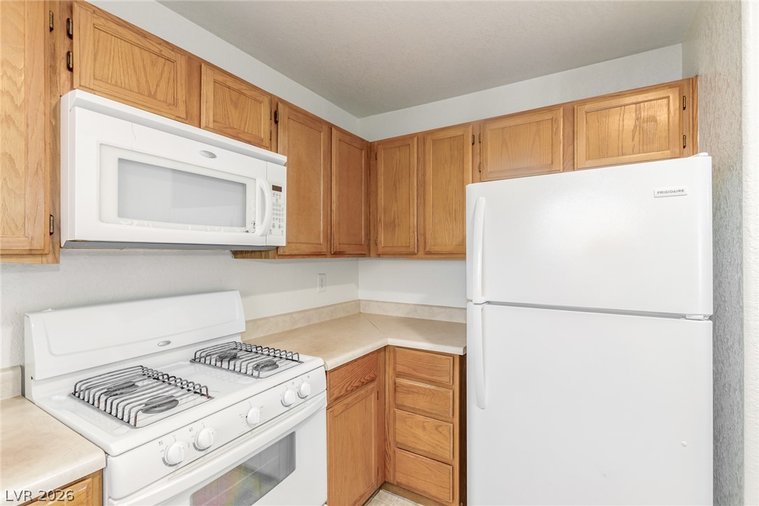 Photo 9 of 18, 5072 S Rainbow Boulevard #205