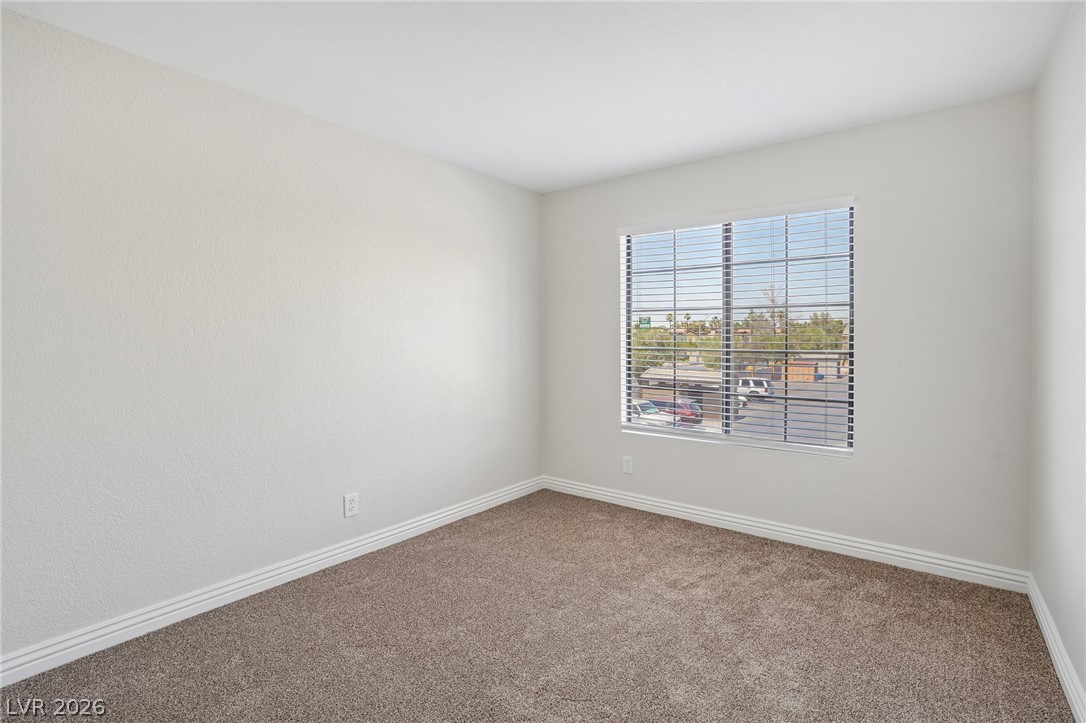 Photo 21 of 25, 2700 N Rainbow Boulevard #2136