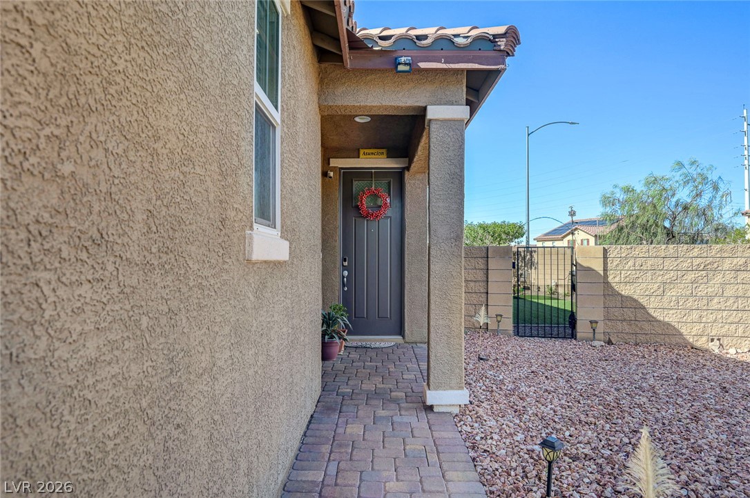 Photo 4 of 978 Spiracle Avenue