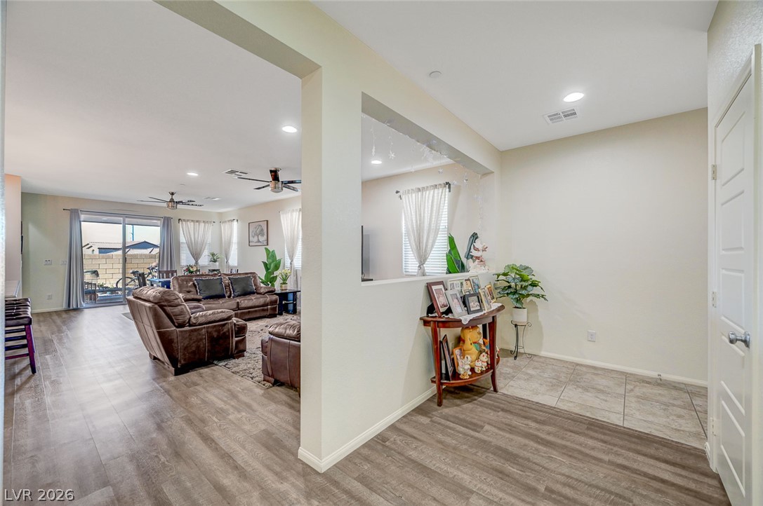 Photo 7 of 54, 978 Spiracle Avenue