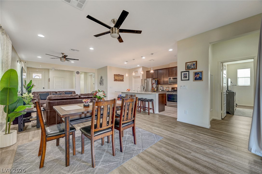 Photo 15 of 54, 978 Spiracle Avenue