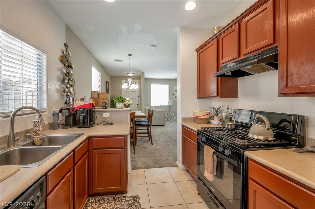 Photo 6 of 15, 7937 Violet Dawn Street