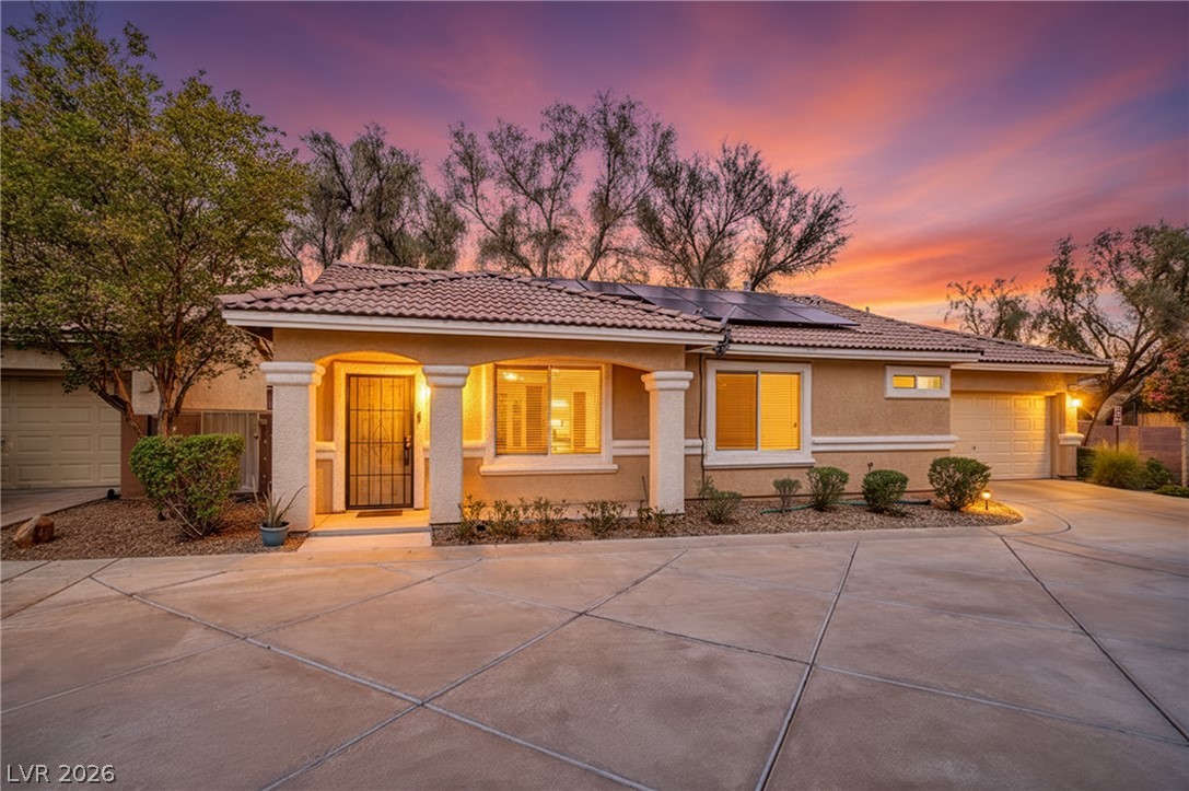 1459 Summer Glow Avenue, Henderson 89012