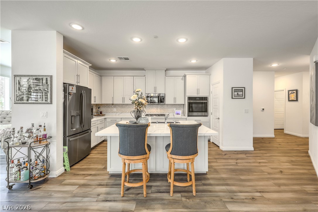 Photo 8 of 51, 2555 Hampton Road #4104