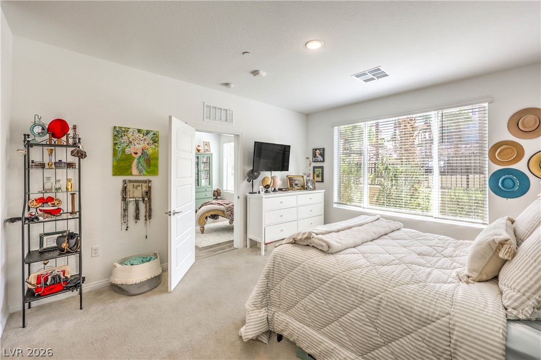 Photo 18 of 51, 2555 Hampton Road #4104