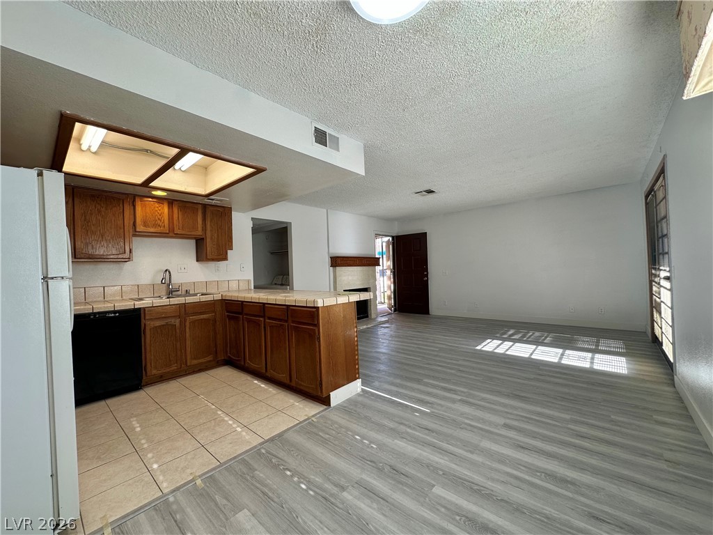 Photo 9 of 21, 4140 Gannet Circle #251