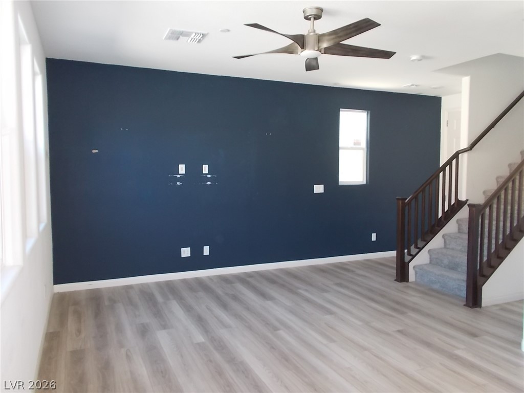 Photo 4 of 5403 El Nevero Street