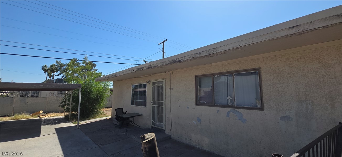 Photo 5 of 2205 E Webb Avenue