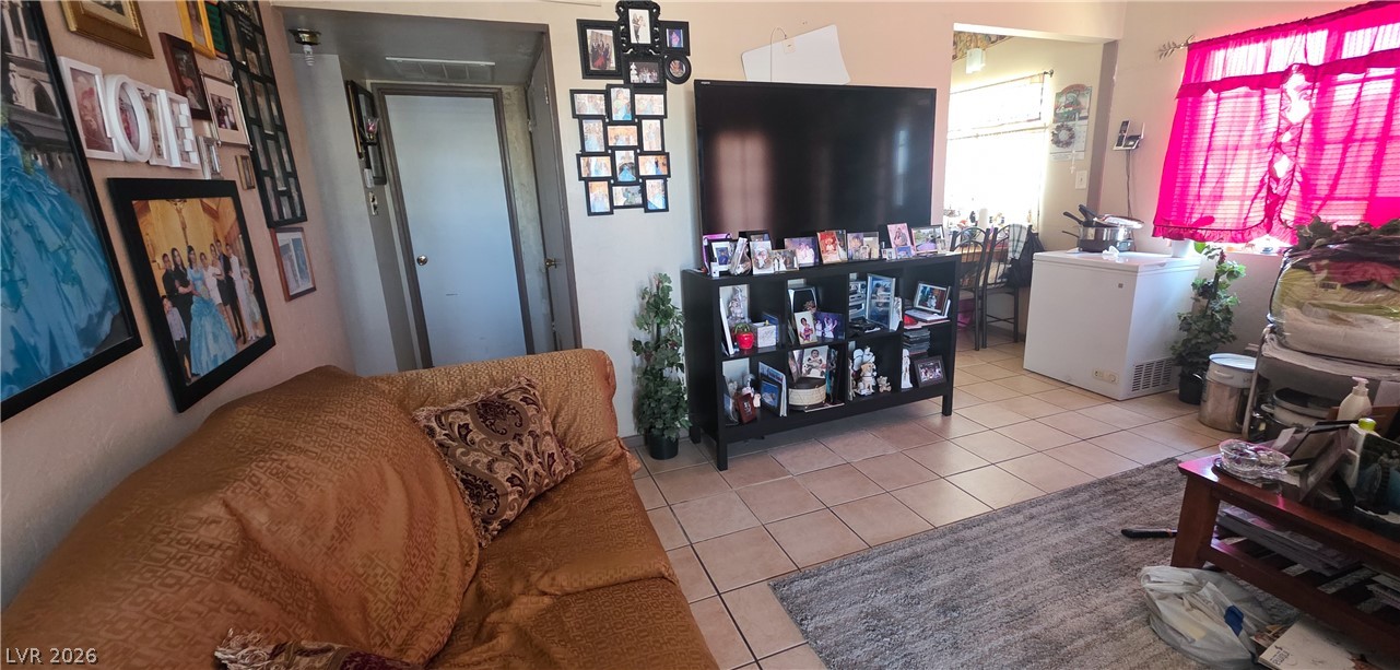 Photo 7 of 7, 2205 E Webb Avenue