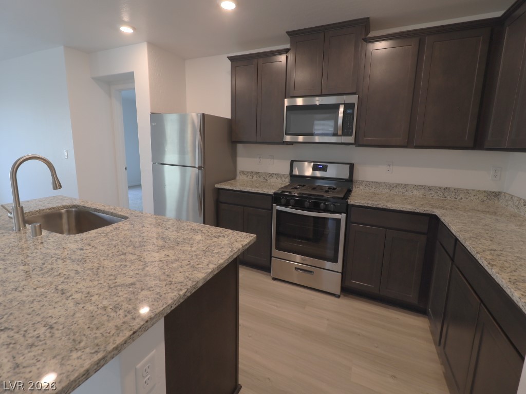 Photo 9 of 29, 513 Abrazar Avenue
