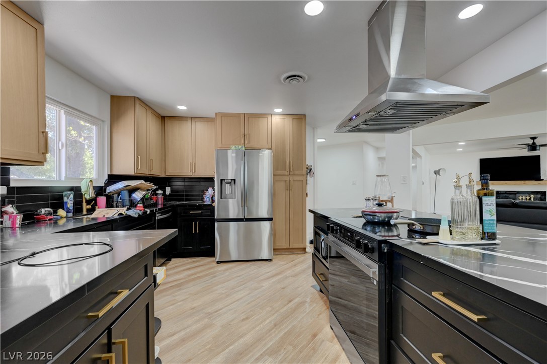 Photo 20 of 42, 4412 Denia Circle