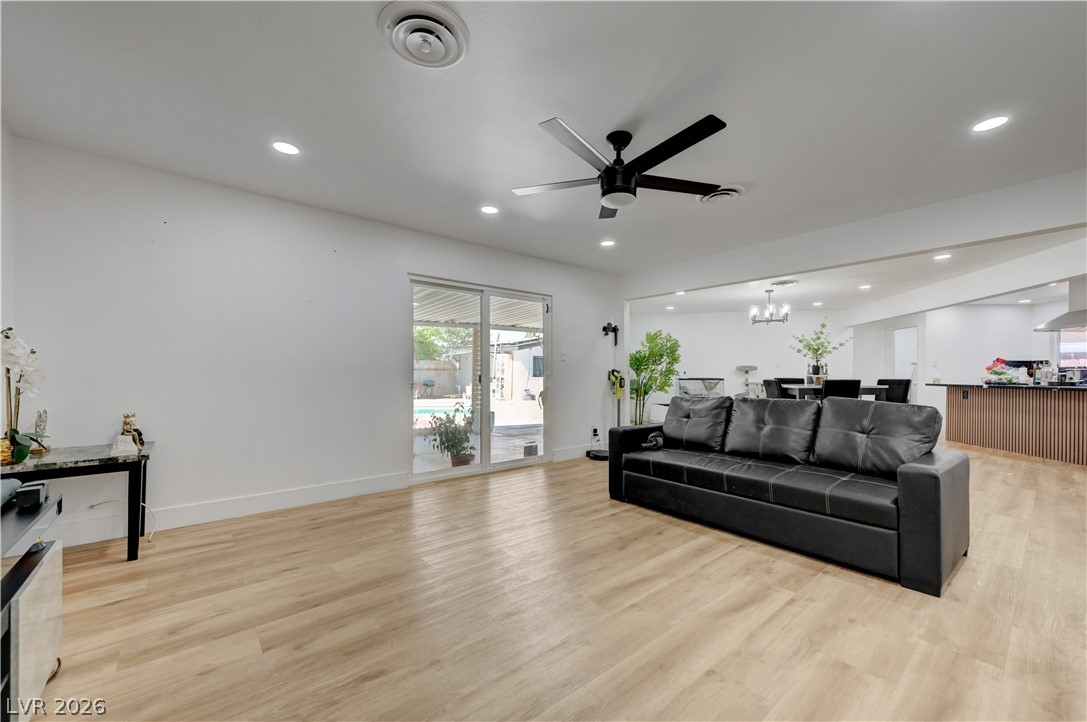 Photo 25 of 42, 4412 Denia Circle