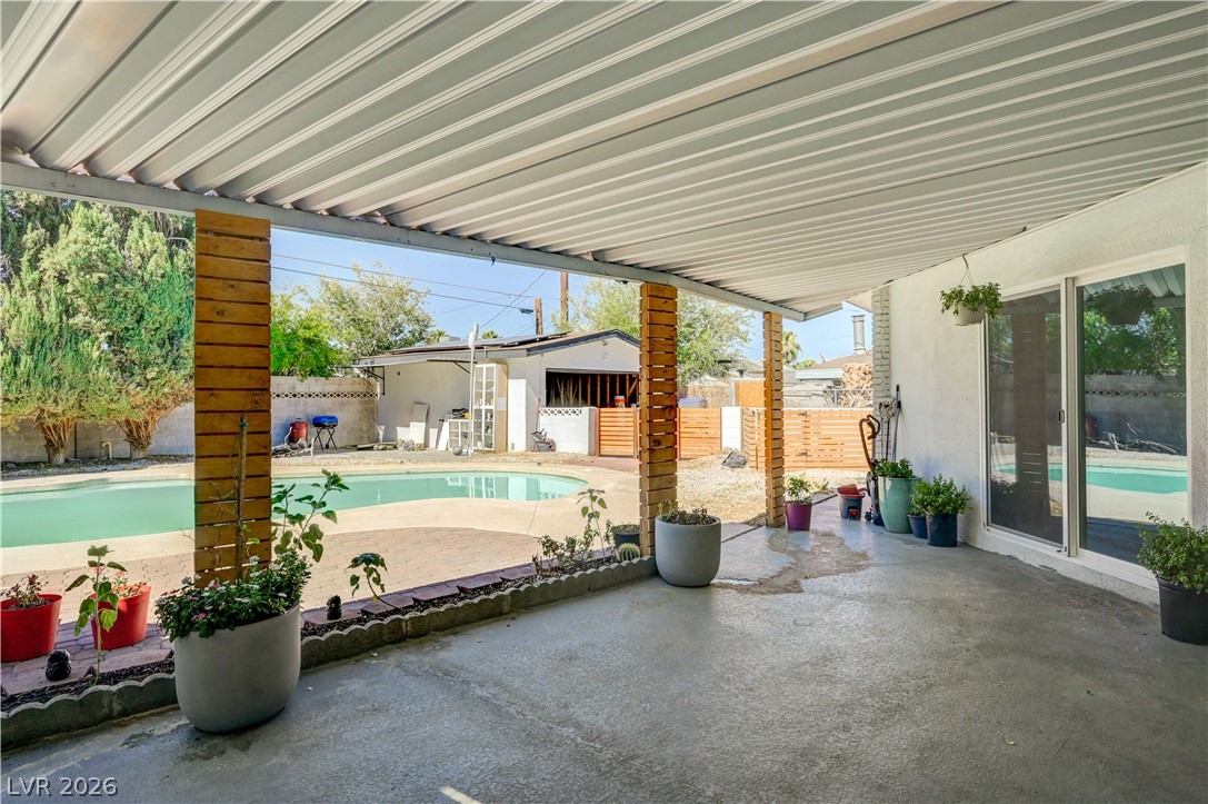 Photo 12 of 42, 4412 Denia Circle