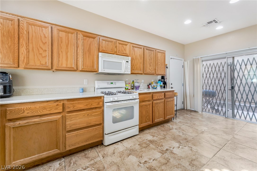 Photo 5 of 8573 Vestia Court