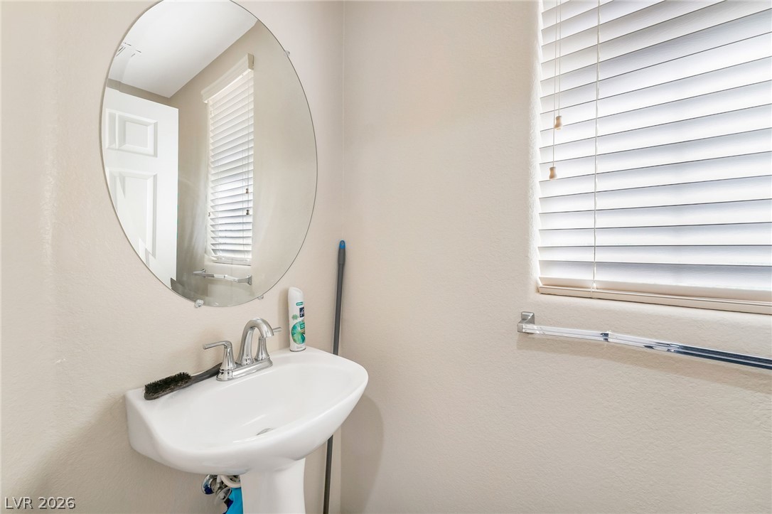 Photo 12 of 21, 8573 Vestia Court