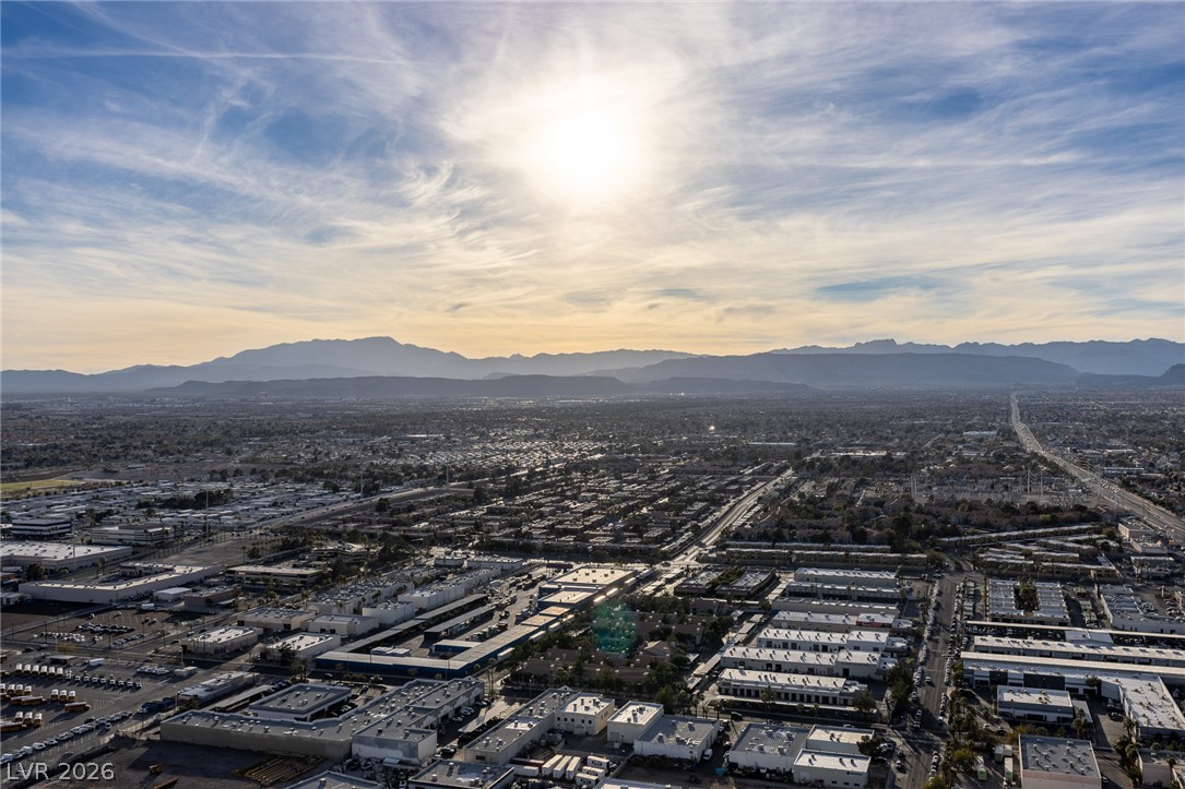 Photo 57 of 80, 4381 W Flamingo Road #57308