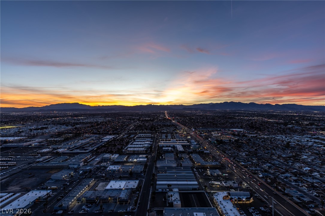 Photo 58 of 80, 4381 W Flamingo Road #57308