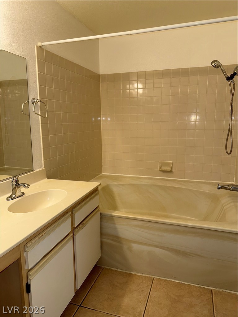 Photo 17 of 18, 2200 S Fort Apache Road #2062
