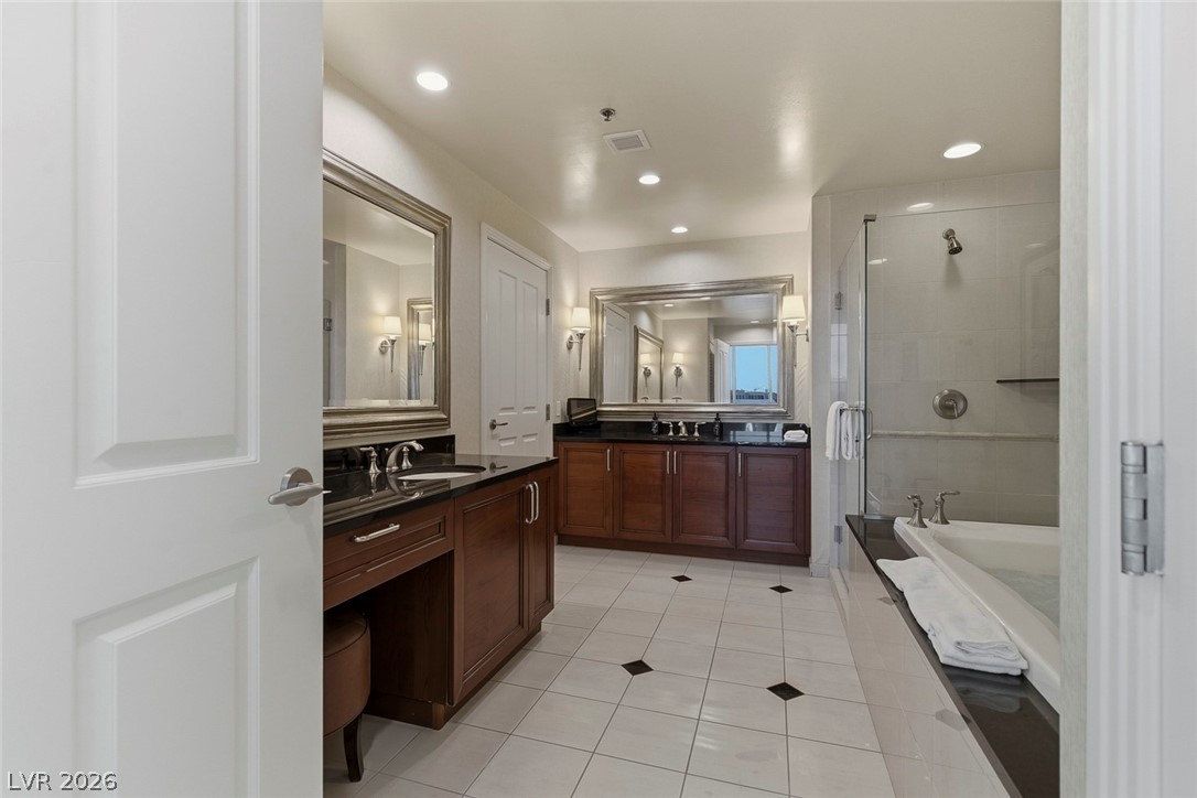 Photo 20 of 88, 145 E Harmon Avenue #3201&3203