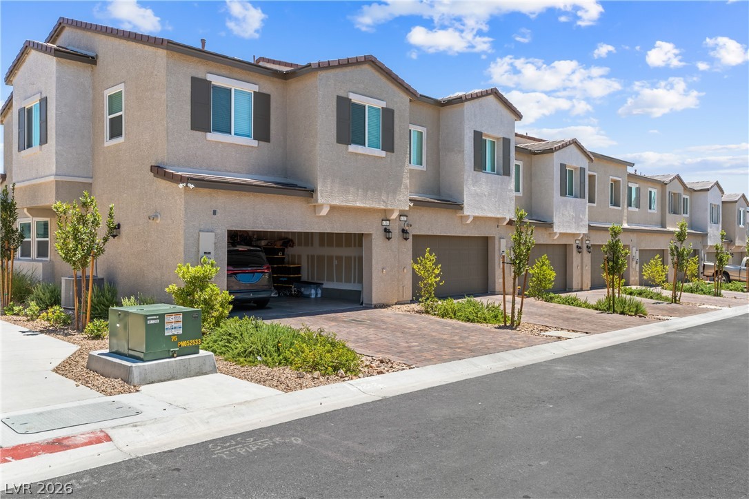 6308 Foxes Dale Street, Las Vegas 89166