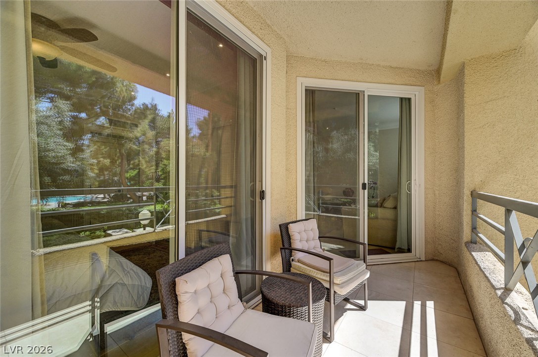 Photo 25 of 66, 230 E Flamingo Road #106