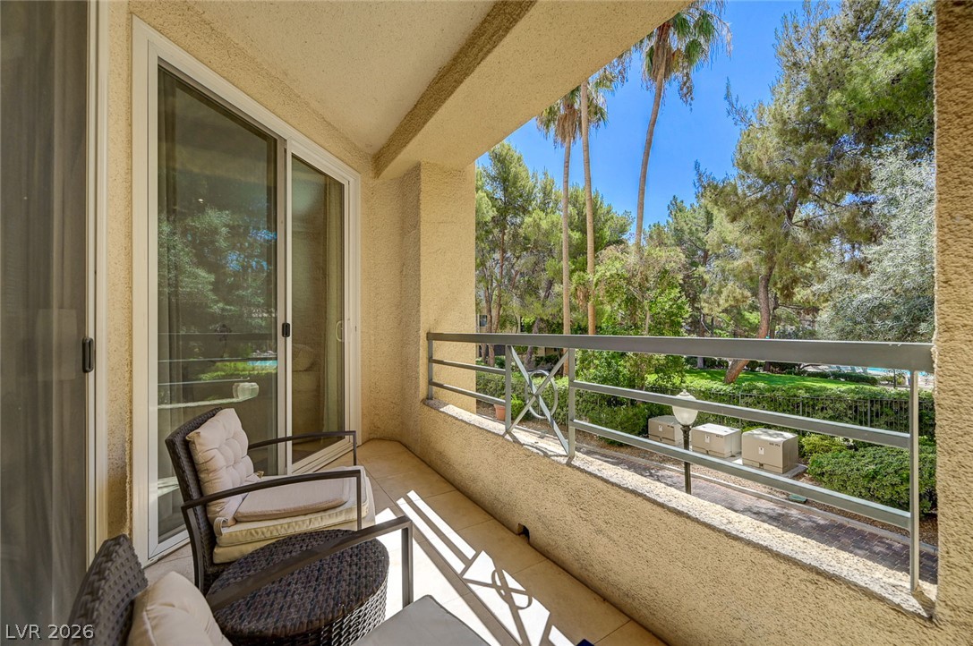 Photo 26 of 66, 230 E Flamingo Road #106