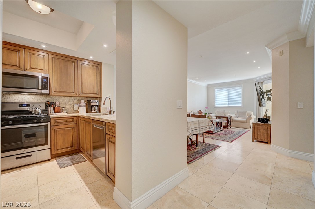 Photo 3 of 230 E Flamingo Road #106