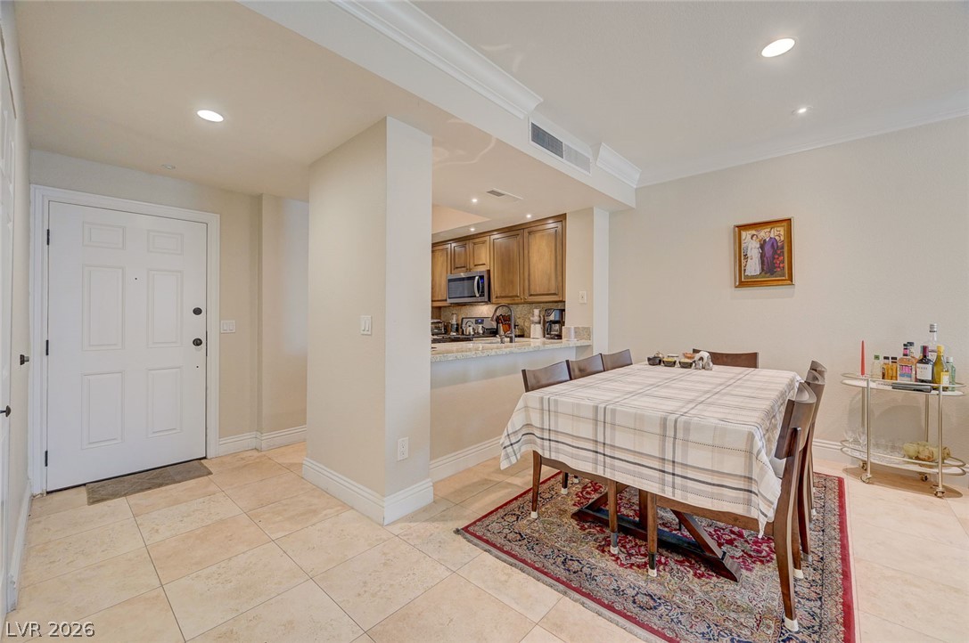 Photo 7 of 66, 230 E Flamingo Road #106