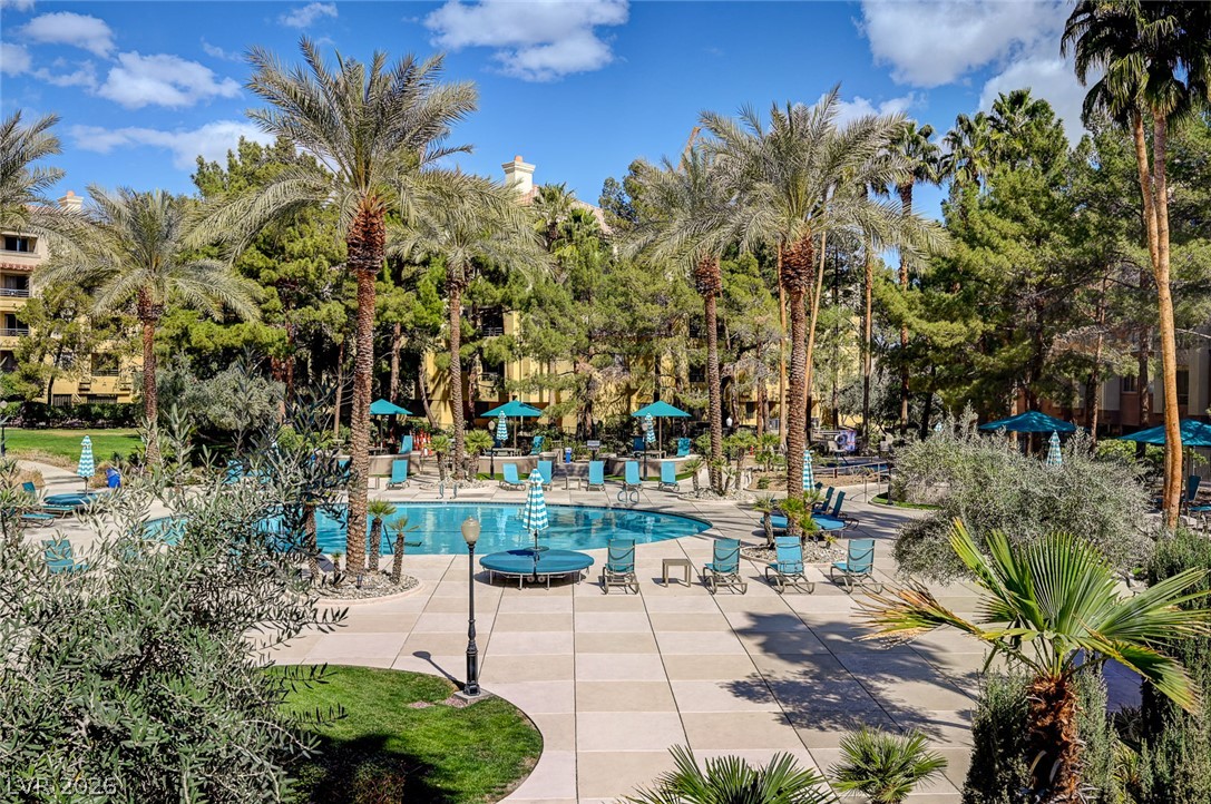 Photo 43 of 66, 230 E Flamingo Road #106