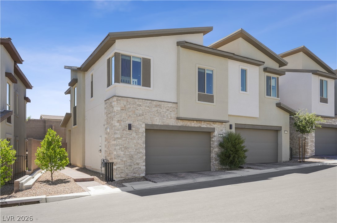 Photo 2 of 681 Infinity Ridge Street